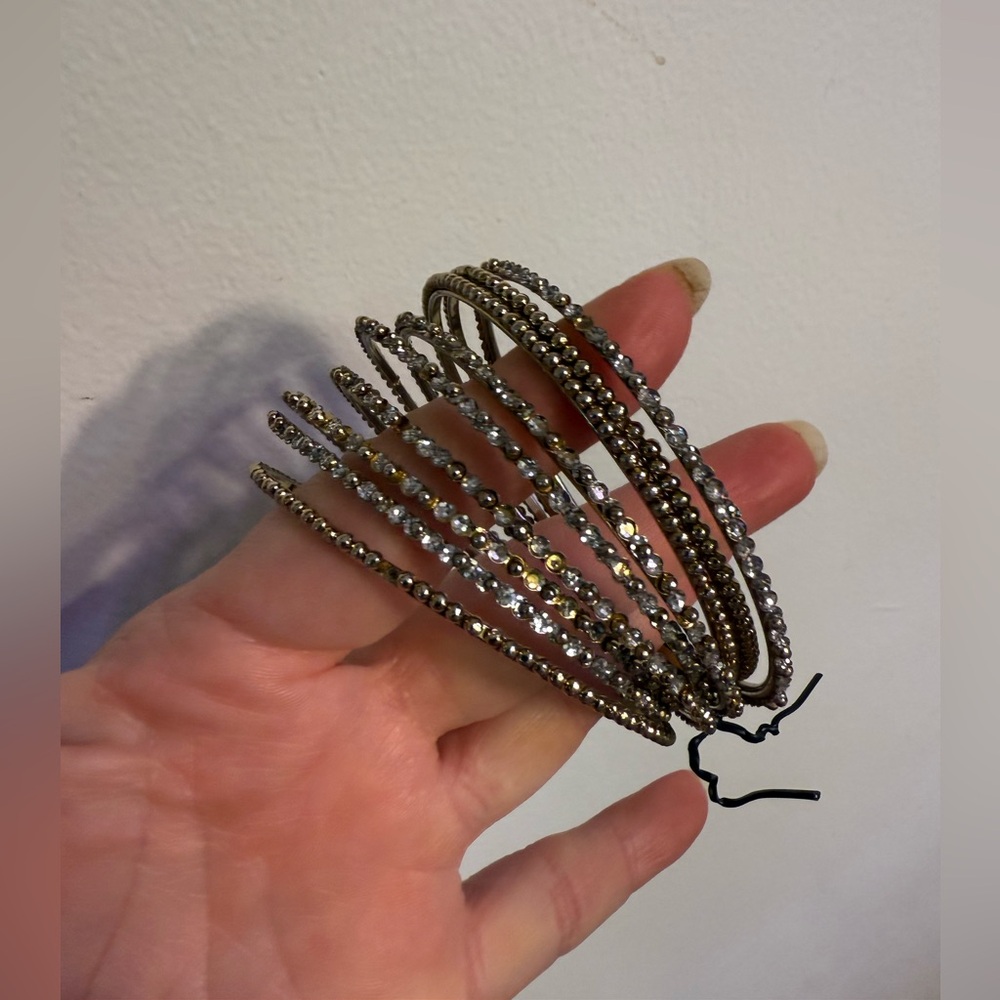 Metal gold tone bangles